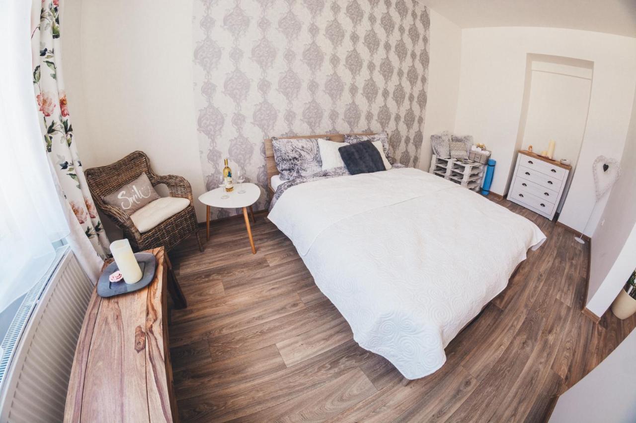 Stylovy Apartman V Centru Nachoda Екстериор снимка
