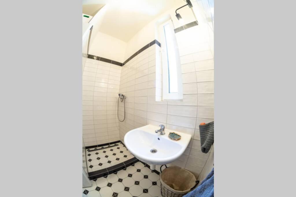 Stylovy Apartman V Centru Nachoda Екстериор снимка